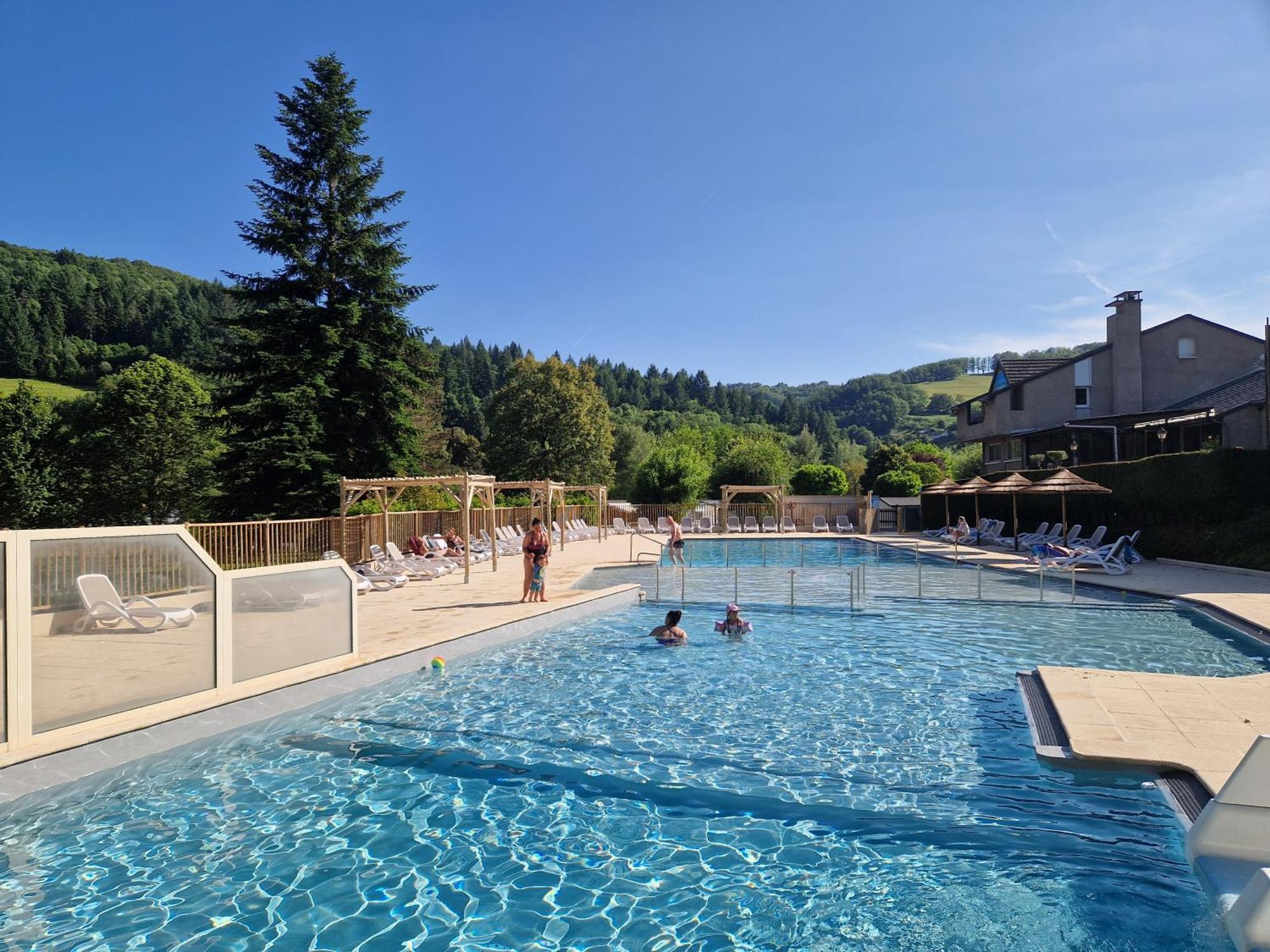 Camping Paradis Marmotel Saint-Geniez-dʼOlt Dış mekan fotoğraf