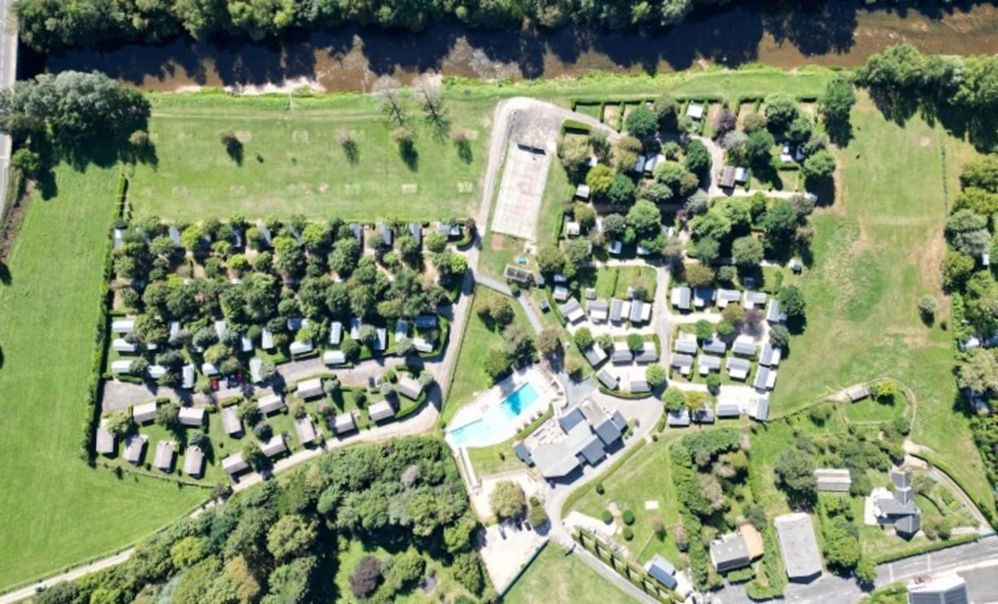 Camping Paradis Marmotel Saint-Geniez-dʼOlt Dış mekan fotoğraf