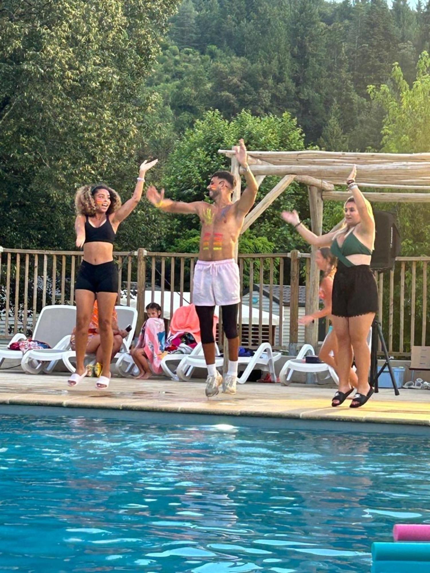 Camping Paradis Marmotel Saint-Geniez-dʼOlt Dış mekan fotoğraf